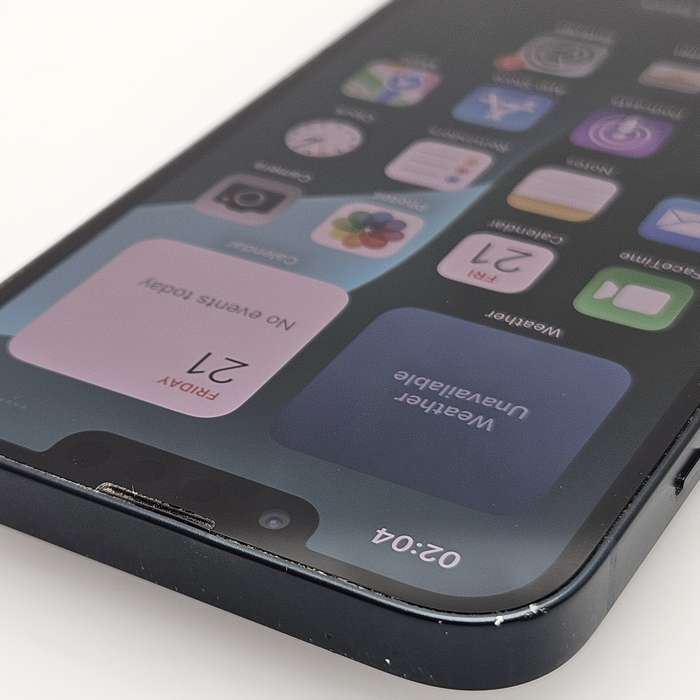 iPhone 13 128GB Midnight (6 Month Warranty) + Screen Protector Bundle Value: R200