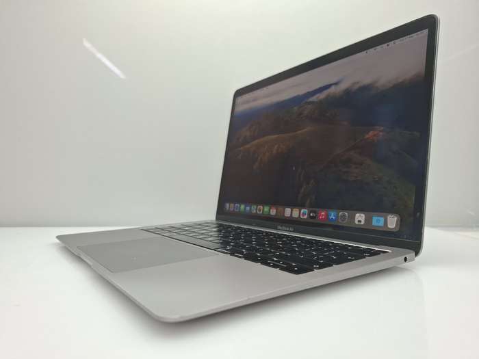 MacBook Air "Core i5" 13-Inch 1.6 GHz (2019) 8GB RAM 256GB SSD Space Gray Bright Spot + Cracked P...