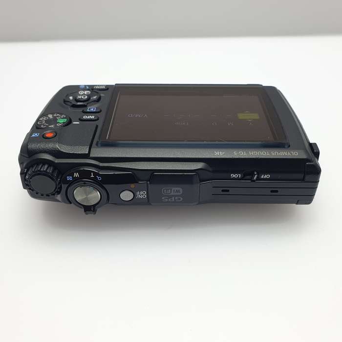 Olympus Tough TG-5 Black + Underwater Case PT-058 (6 Month Warranty)