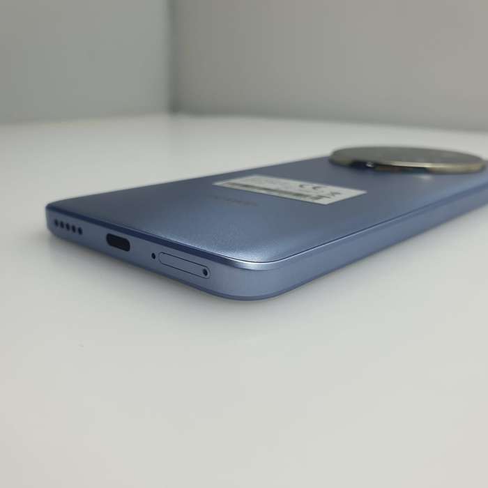 Huawei Nova 13i 256GB Dual Sim Blue ( 6 Month Warranty) + Cover Bundle Value R200