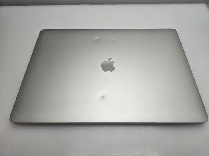 MacBook Pro 16-Inch (2019)  Core i7 | 16GB RAM | 512GB SSD | Silver | Bright Spot | Internatio...