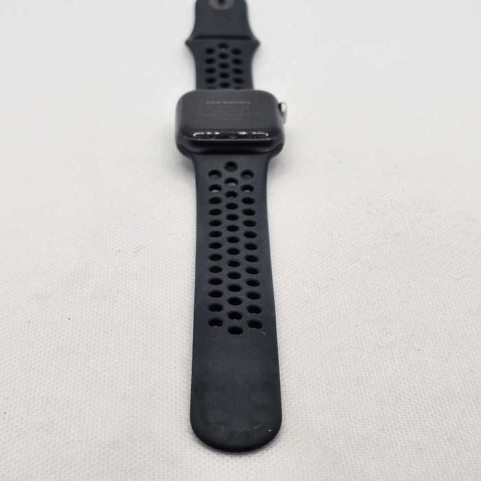 Apple Watch Series 6 40mm GPS Only Space Gray (3 Month Warranty) - With Black Nike Straps