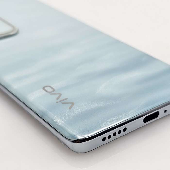 Vivo V30 512GB Dual Sim Aqua (6 Month Warranty) - Mint Condition