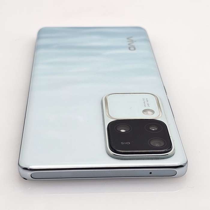 Vivo V30 512GB Dual Sim Aqua (6 Month Warranty) - Mint Condition