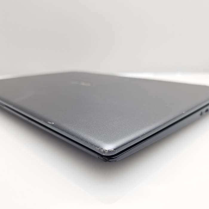 Asus Vivobook Flip 14 8th Gen Core i5 1.60GHz 8GB RAM 500GB SSD Cracked Screen Grey