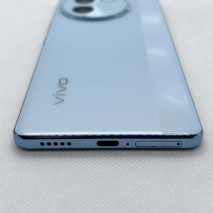 Vivo V30e 256GB Green (3 Month Warranty)- Mint Condition