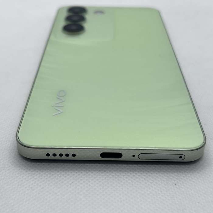 Vivo Y100 256GB Breeze Green (3 Month Warranty)- Mint Condition