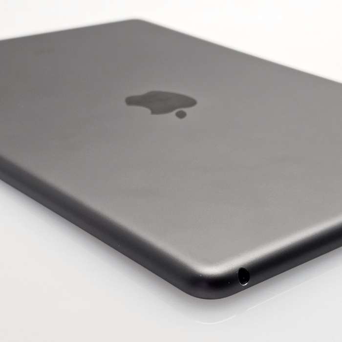 iPad 10.2" 8th Gen 32GB (Wifi Only) No Touch ID And Bent Casing Space Gray