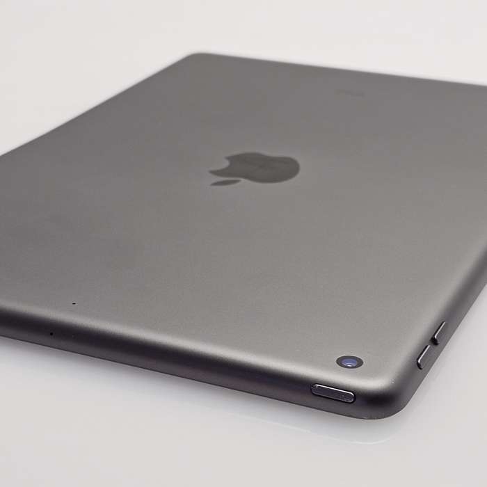 iPad 10.2" 8th Gen 32GB (Wifi Only) No Touch ID And Bent Casing Space Gray