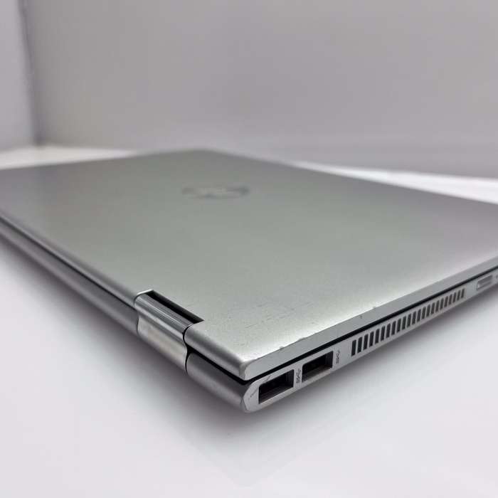 HP Pavillion 15-cr001 ni 16GB RAM 256GB SSD and 1TB HHD Cracked Screen Silver