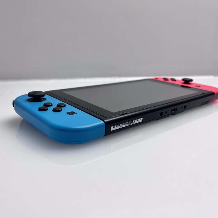 Nintendo Switch 32GB Black + 2 Joy-Con Controllers + HDMI Cable + Charging Cable + Docking Statio...