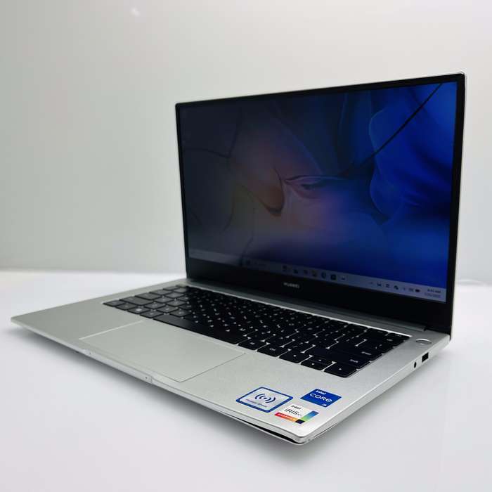 Huawei MateBook D14 11th Gen "Core i5" 2.50GHz 8GB RAM 512GB SSD Silver - Damaged Casing And Crac...