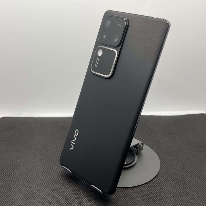 Vivo V30 512GB Dual Sim Black (6 Month Warranty)  Mint Condition