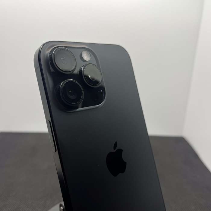 Apple iPhone 16 Pro Max 256GB Black Titanium (12 Month Warranty)