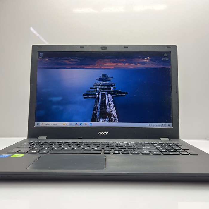 Acer Extensa 2511 8GB RAM 2656GB SSD Black - Hinge damage | Faulty Battery