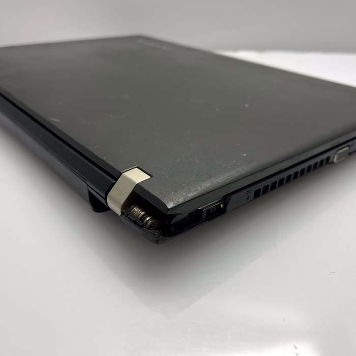 Lenovo E50-70 4GB RAM 320GB HDD Black - Damaged Hinge | Bright Spots | Faulty Battery