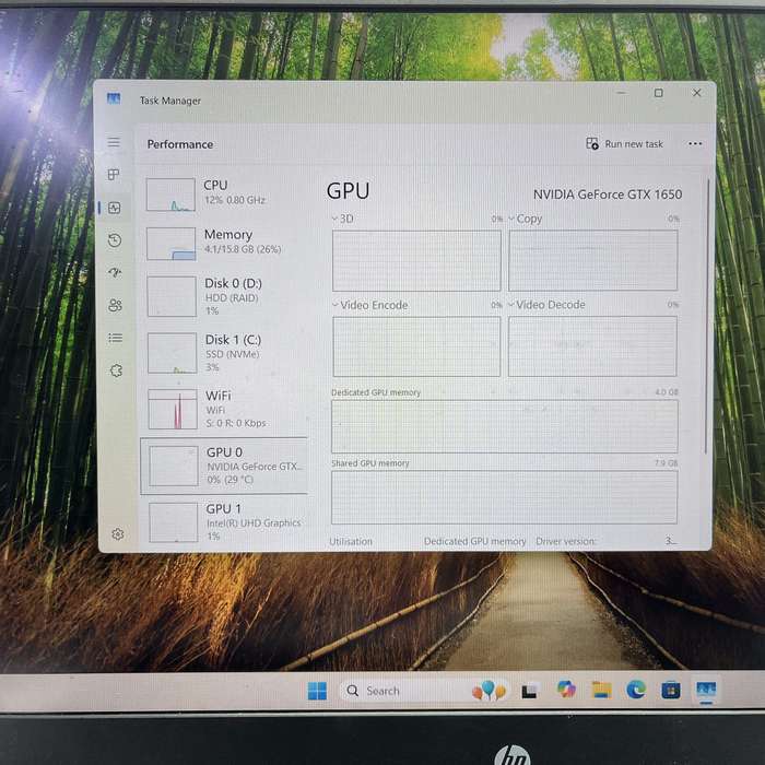 HP Pavillion 15-dk1000ni 16GB RAM 1TB HDD Black - Damaged Hinge Cover
