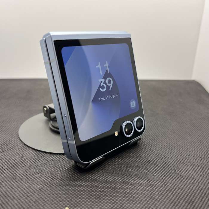 Samsung Galaxy Z Flip 6 256GB Blue (6 Month Warranty) - Mint Condition