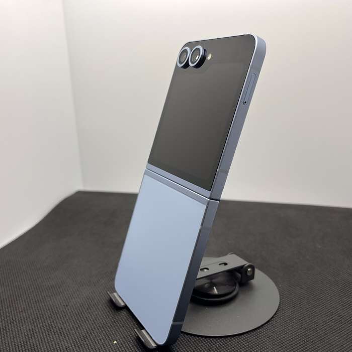 Samsung Galaxy Z Flip 6 256GB Blue (6 Month Warranty) - Mint Condition
