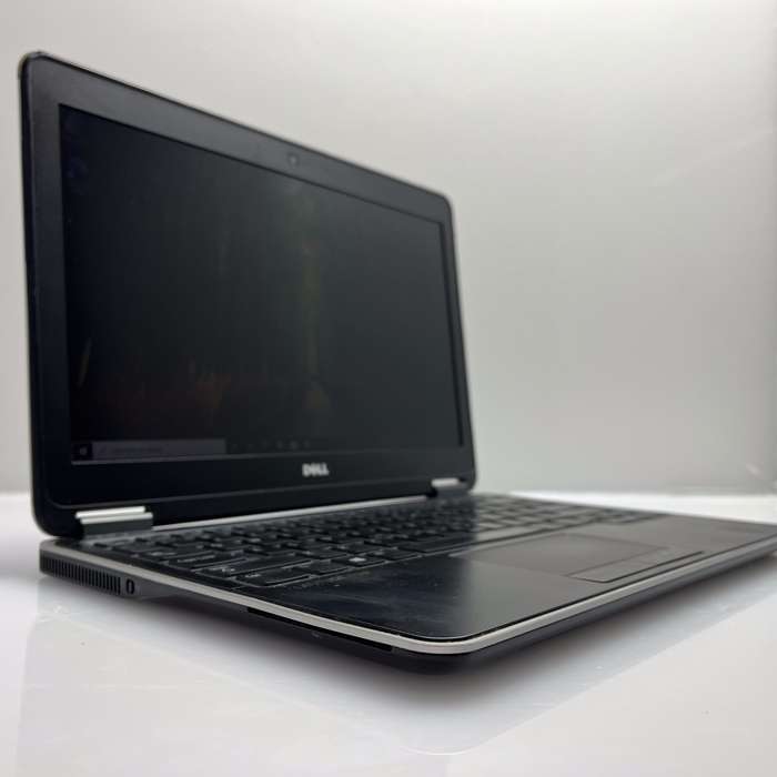 Dell Latitude E7240 "Core i7"  16GB RAM 256GB SSD (SATA) Silver - Faulty Battery | Damaged Power ...