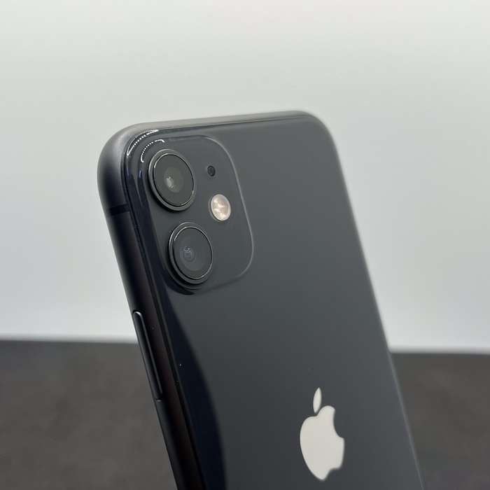 Apple iPhone 11 64GB Black (6 Month Warranty)