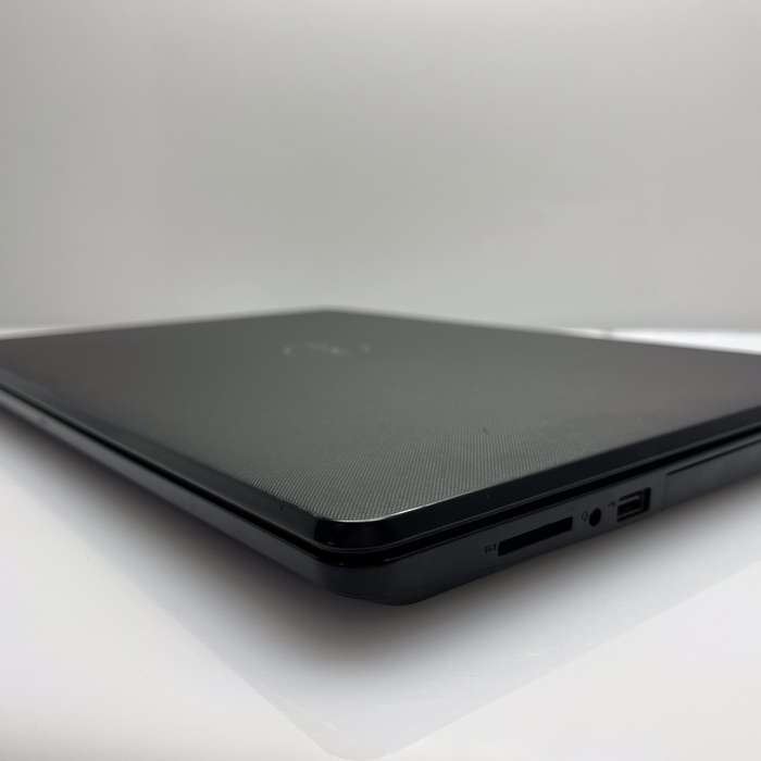 Dell Inspiron 15 3000 Core i5 8GB RAM and 512GB SSD Black (3 Month Warranty)