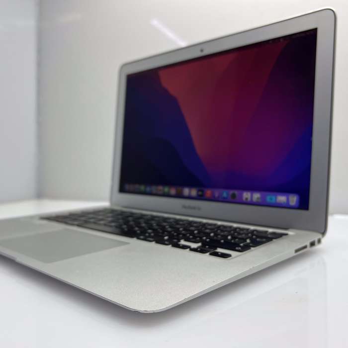 Apple MacBook Air "Core i5" 13-Inch (Early 2013) 8GB RAM 128GB SSD Silver - Bright Spots