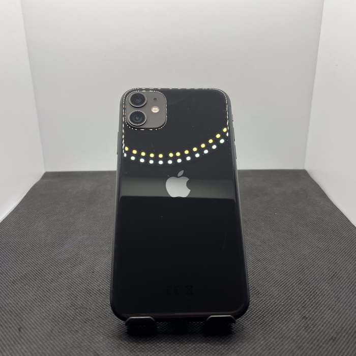 Apple iPhone 11 64GB Black (6 Month Warranty)