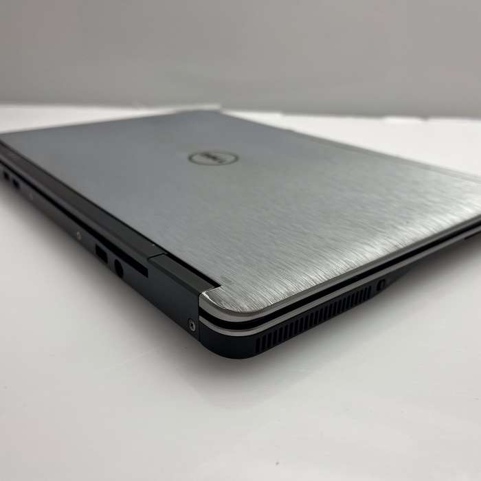 Dell Latitude E7240 "Core i7"  16GB RAM 256GB SSD (SATA) Silver - Faulty Battery | Damaged Power ...