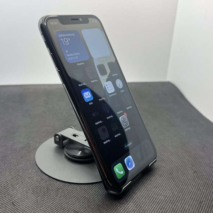Apple iPhone Xs 256GB Black (3 Month Warranty)