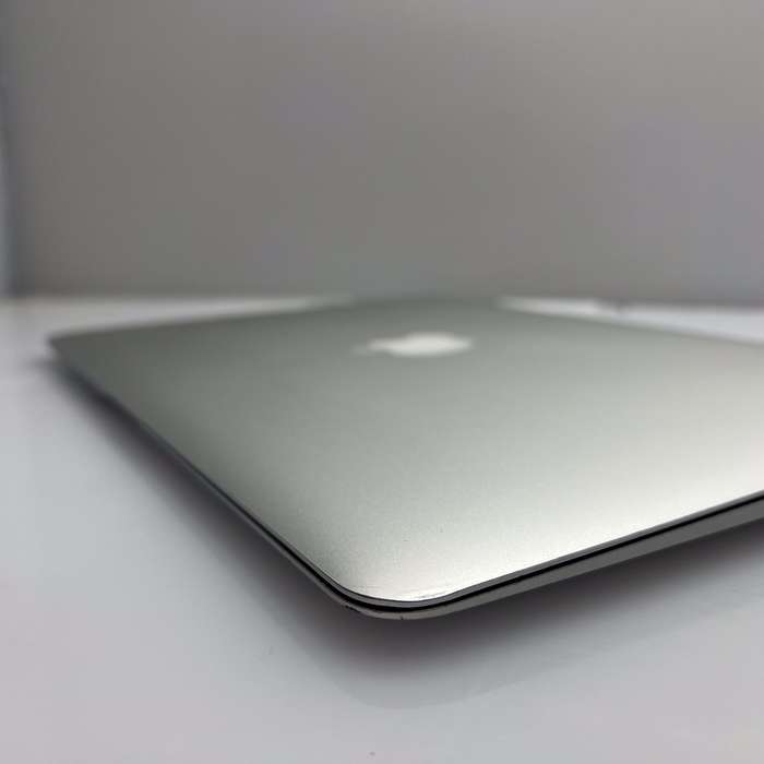Apple MacBook Air "Core i5" 13-Inch (Early 2013) 8GB RAM 128GB SSD Silver - Bright Spots