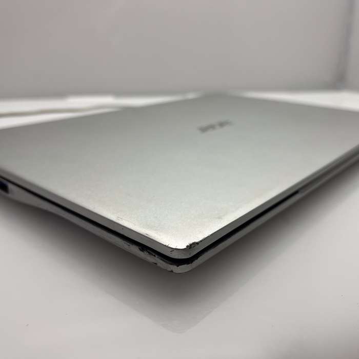 Acer Swift SF314-59 8GB RAM 512GB NVME SSD Silver - Hinge Damage