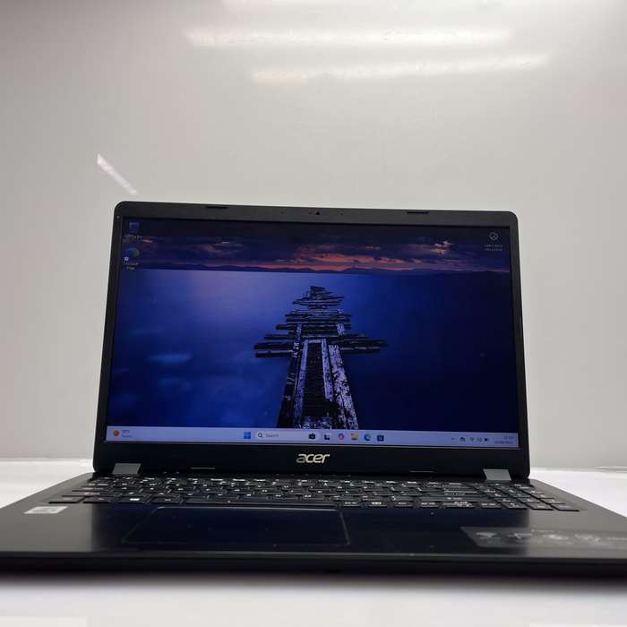Acer Aspire 3 N19C1 "Core i5" 12GB RAM 512GB SSD Black - Chipped Casing