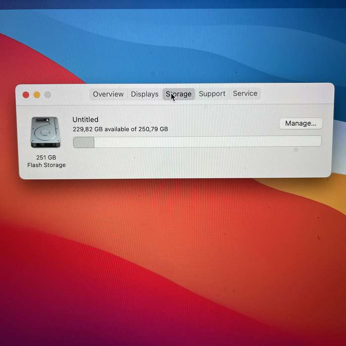 MacBook Pro Core i7 2.5 GHz 15 (Mid-2015) 16GB RAM 256GB SSD Silver