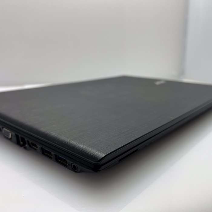 Acer Extensa 2511 8GB RAM 2656GB SSD Black - Hinge damage | Faulty Battery