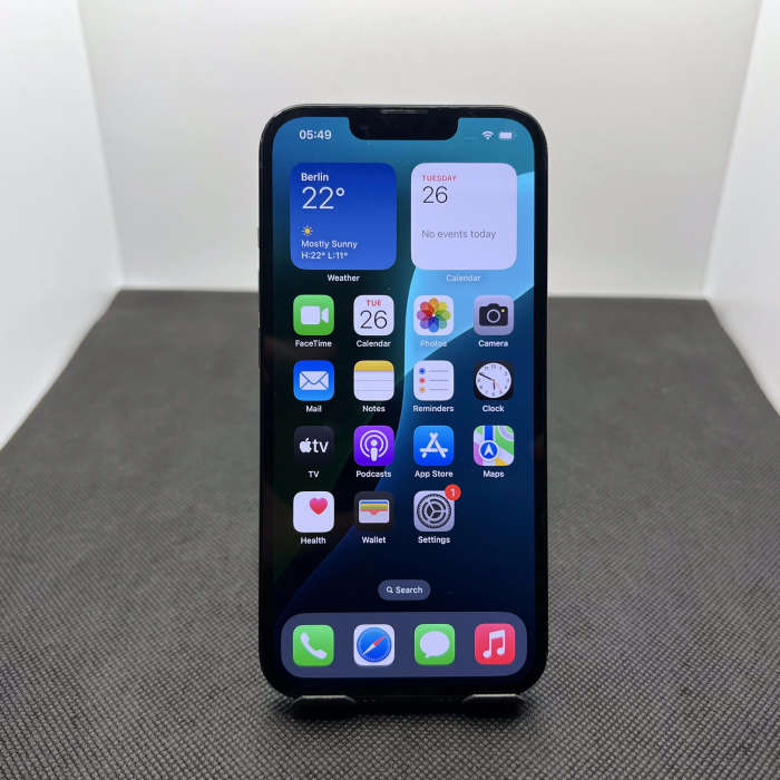 Apple iPhone 13 128GB Midnight (6 Month Warranty)