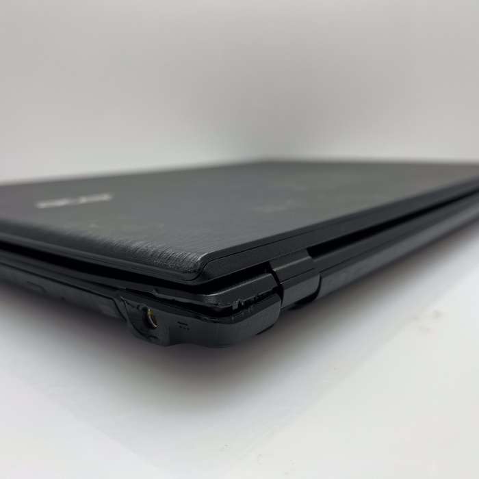 Acer Extensa 2511 8GB RAM 2656GB SSD Black - Hinge damage | Faulty Battery