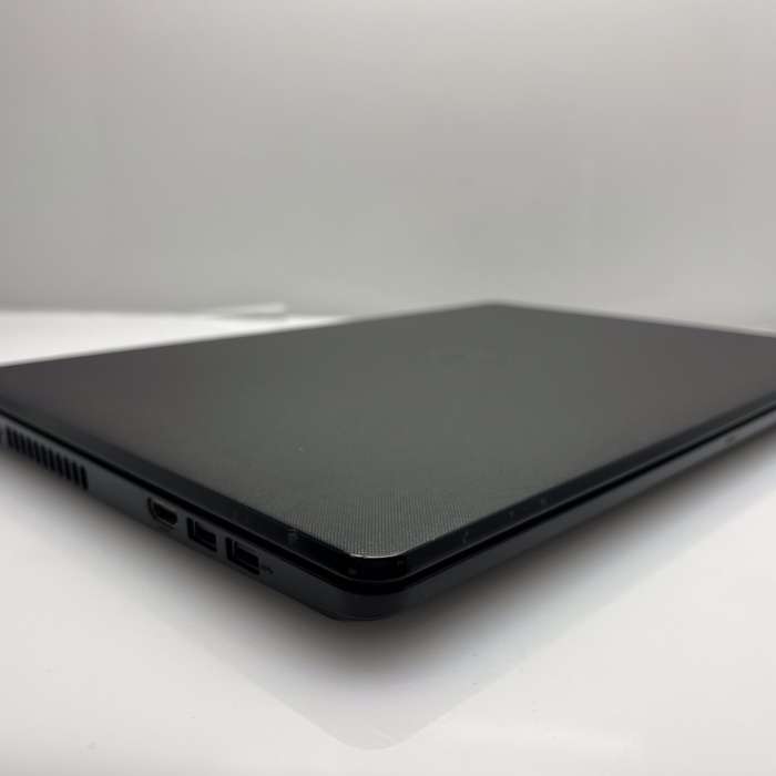 Dell Inspiron 15 3000 Core i5 8GB RAM and 512GB SSD Black (3 Month Warranty)