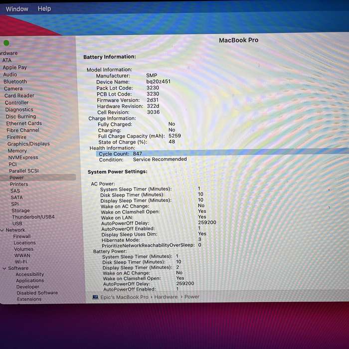 MacBook Pro Core i7 2.5 GHz 15 (Mid-2015) 16GB RAM 256GB SSD Silver