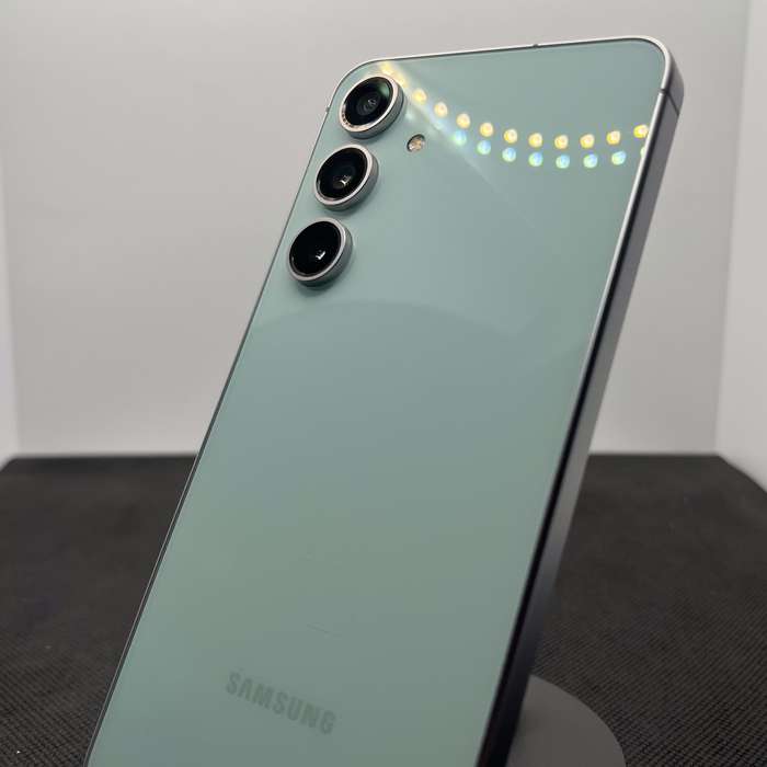 Samsung Galaxy S24 FE 256GB Mint Green (12 Month Warranty)