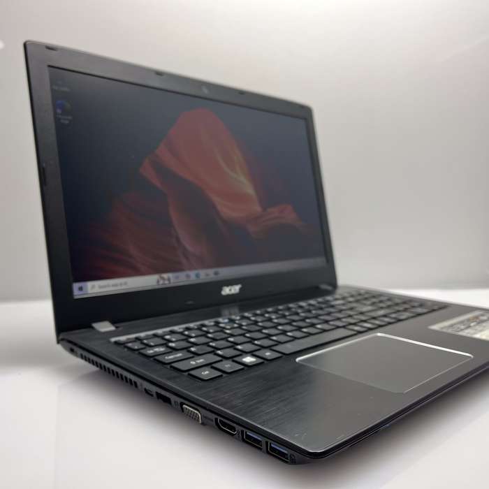 Acer Aspire E5-577 (N16Q2) "Core i5" 16GB RAM 512GB SSD NVME And 2TB HDD Black