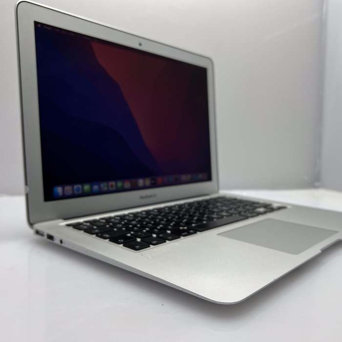 Apple MacBook Air "Core i5" 13-Inch (Early 2013) 8GB RAM 128GB SSD Silver - Bright Spots