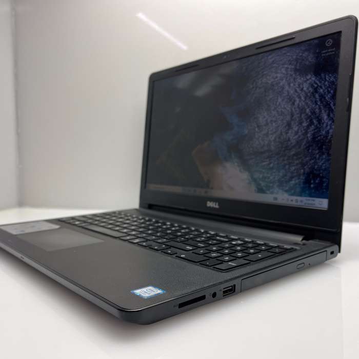 Dell Inspiron 15 3000 Core i5 8GB RAM and 512GB SSD Black (3 Month Warranty)