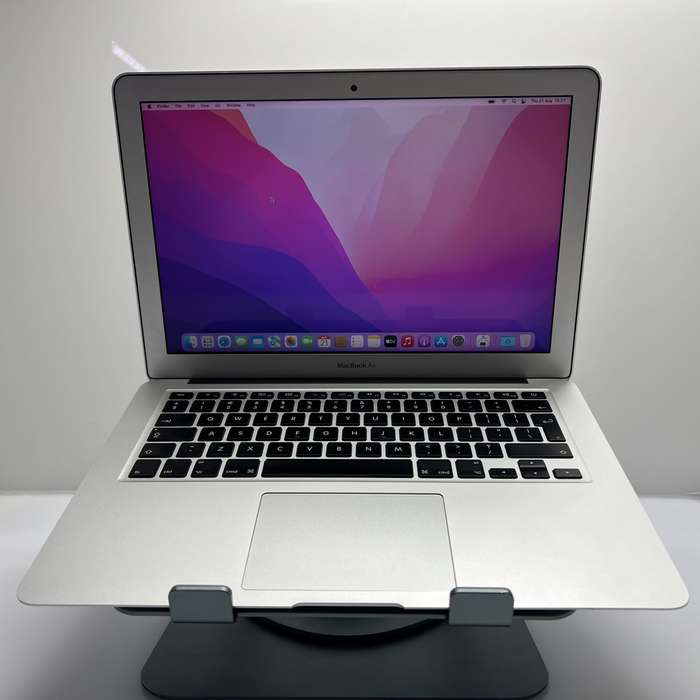 Apple Macbook Air "Core i5" 1.6 GHz 13" Inch (Early 2015) Silver -  Damaged Hinge