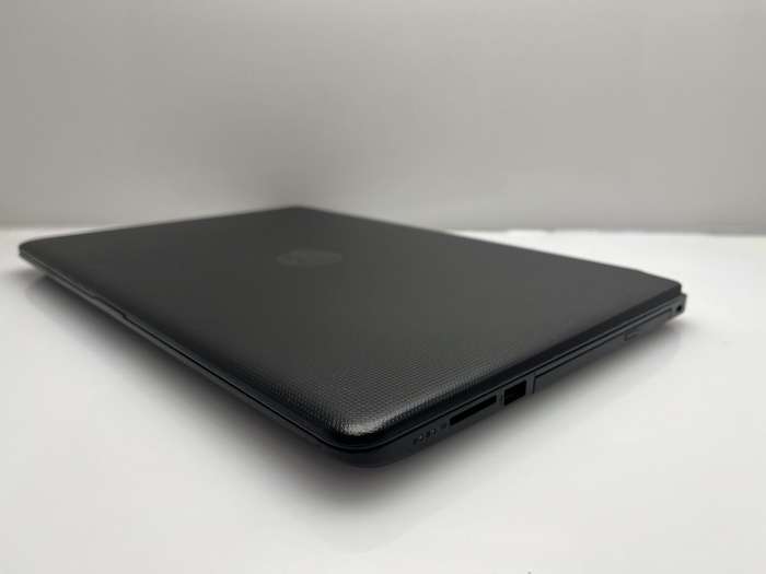 HP 15-BS100NI "Core i3" 8GB RAM 1TB HDD Black - Screen Damage