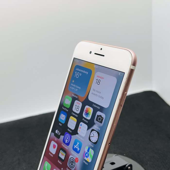 Apple iPhone 7 32GB Rose Gold - Minor Yellowing