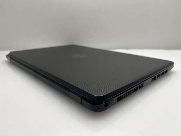 HP 15-BS100NI "Core i3" 8GB RAM 1TB HDD Black - Screen Damage