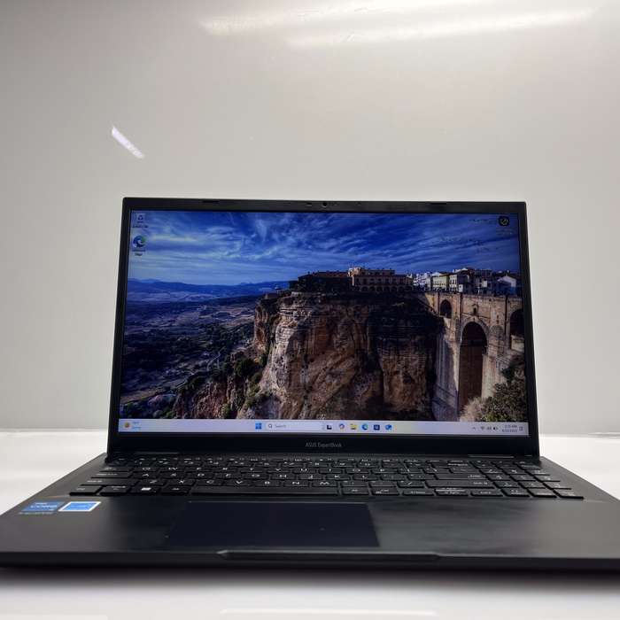 Asus B1502CG "Core i3" 8GB RAM 256GB SSD Black - Dead Pixels