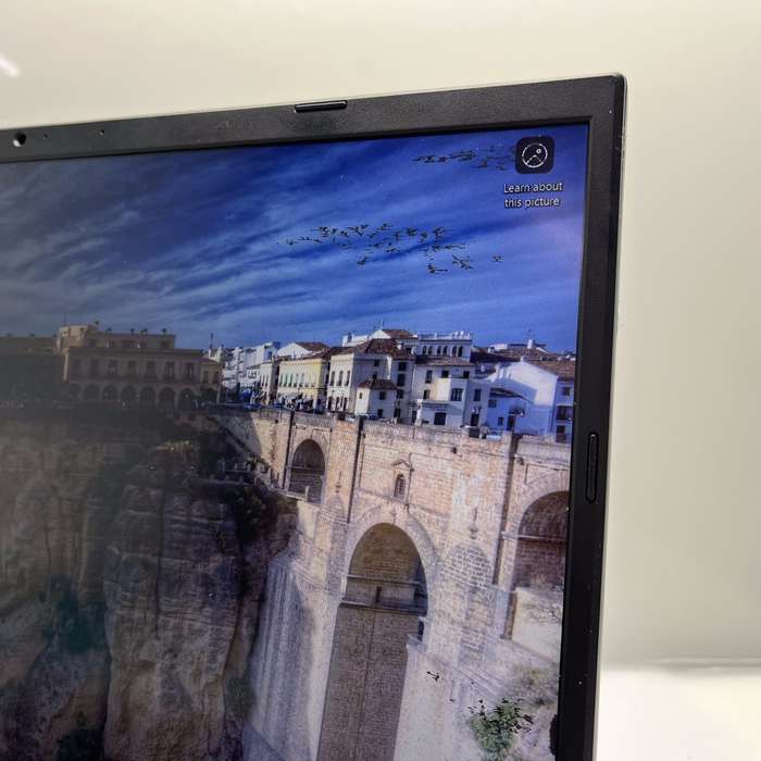 Asus B1502CG "Core i3" 8GB RAM 256GB SSD Black - Dead Pixels