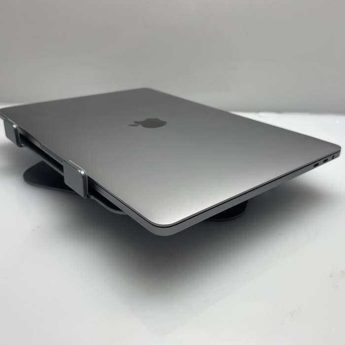 Apple MacBook Pro "Core i5" 13-inch 2,3GHz 32GB RAM (TouchBar 2020) 512GB Space Gray (12 Month Wa...